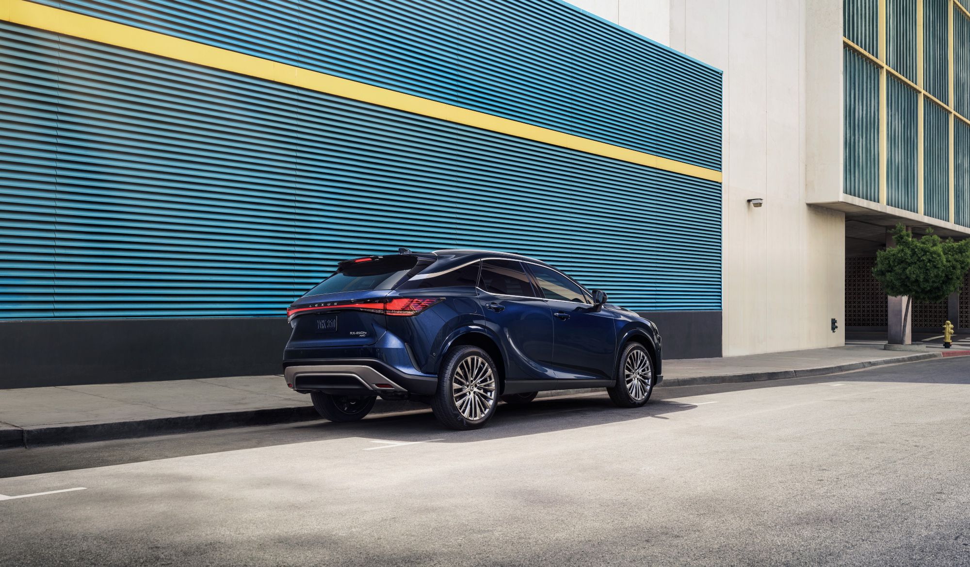 Lexus | shinymetalboxes